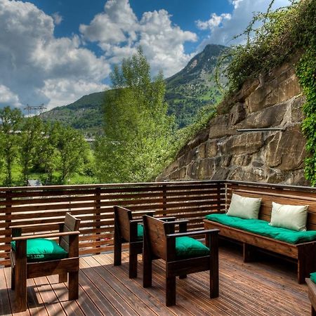 Apartahotel Tres Quinones Sallent de Gállego Eksteriør billede