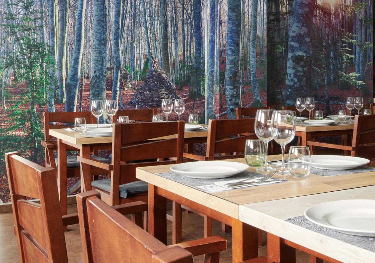 Apartahotel Tres Quinones Sallent de Gállego Eksteriør billede